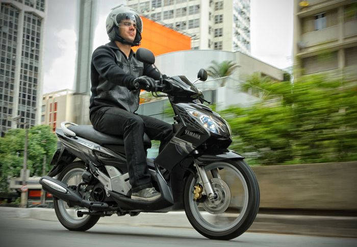 H Yamaha Βραζιλίας παρουσίασε ένα νέο μοντέλο, που θυμίζει διασταύρωση scooter κ H Yamaha Βραζιλίας παρουσίασε ένα νέο μοντέλο, που θυμίζει διασταύρωση scooter και παπιού, το Neo AT115.